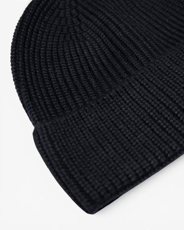 SIDE LABEL BEANIE