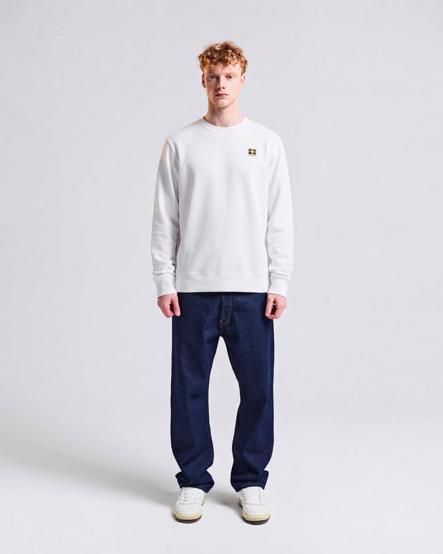 BADGE CREWNECK