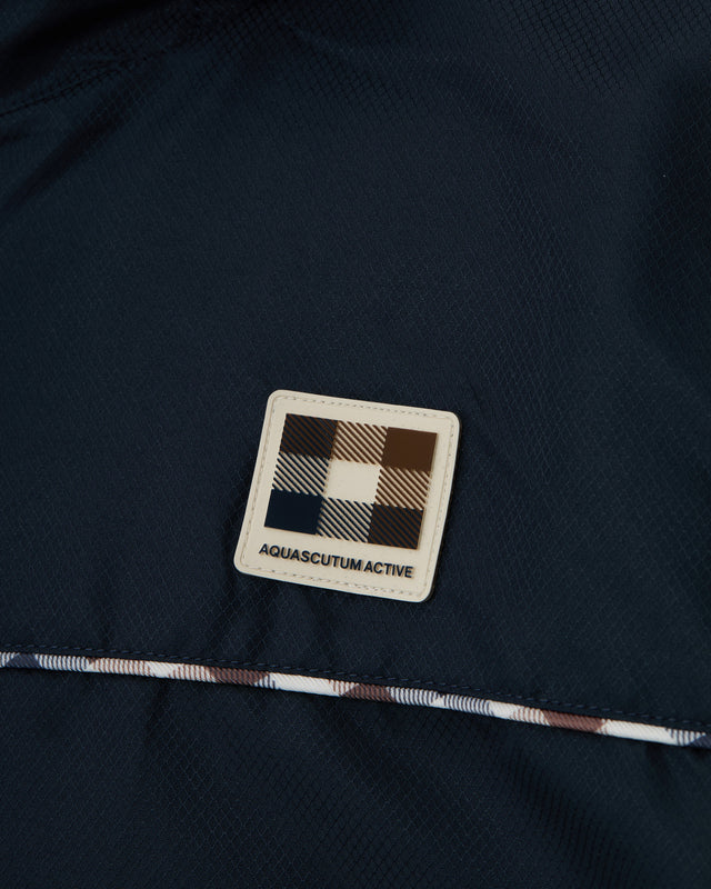 Aquascutum Active DIAMOND WAVE BADGE TRACK TOP