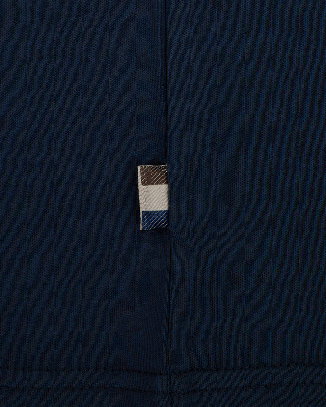 Aquascutum Active CENTRAL SMALL LOGO T-SHIRT