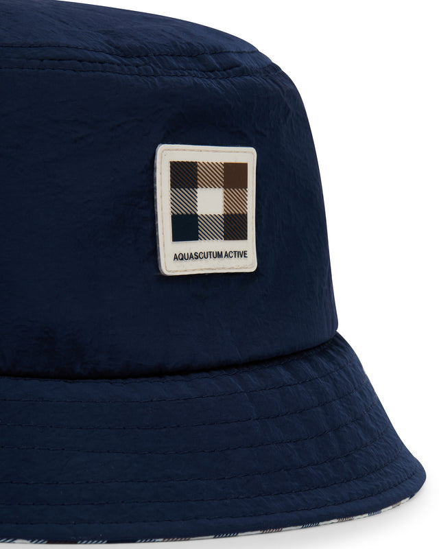 Aquascutum Active LAMINA BADGE BUCKET CAP