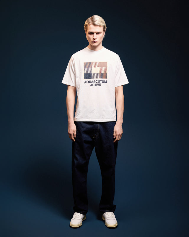 BADGE GRAPHIC T-SHIRT