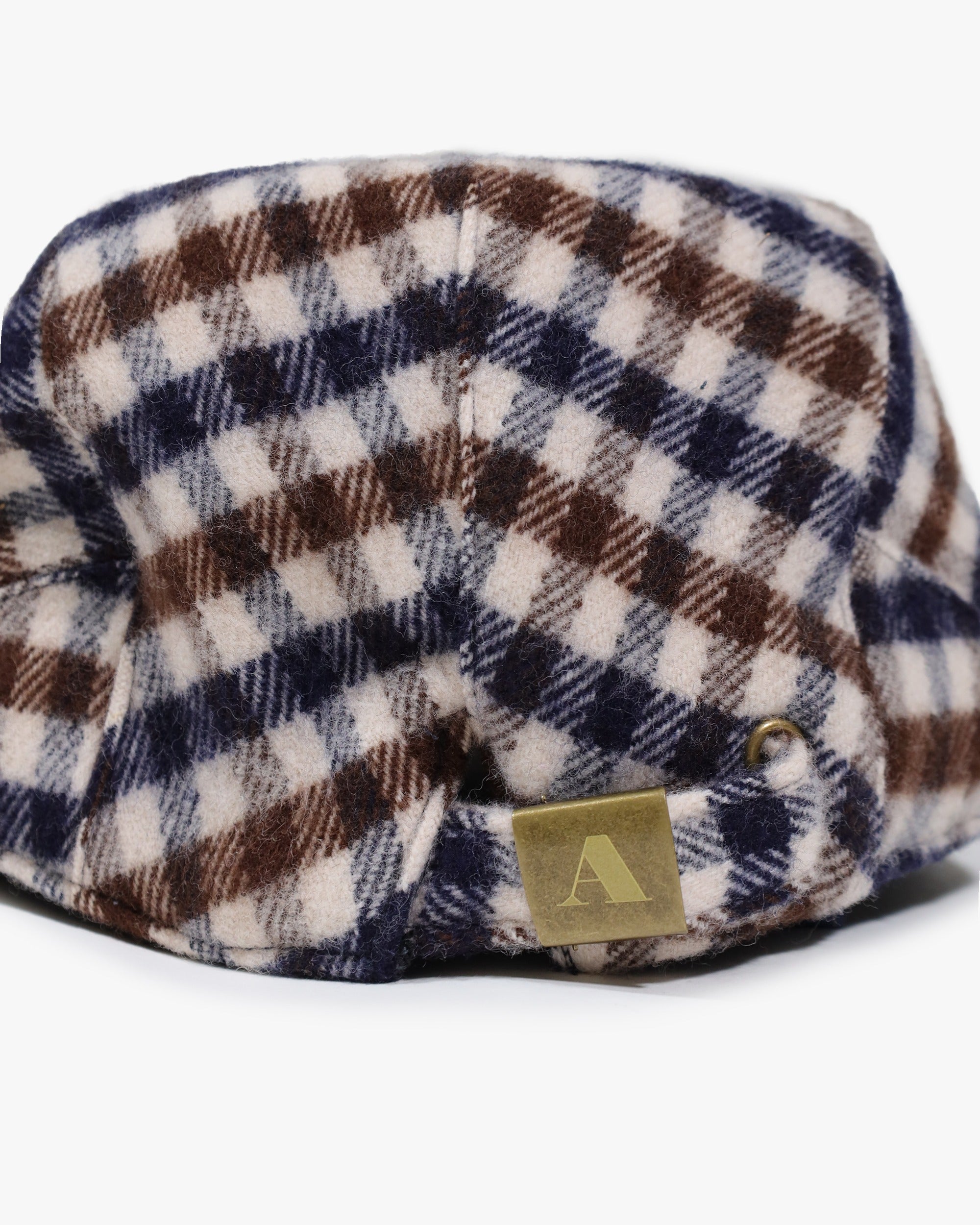 Editorial - A little escape – Aquascutum Active