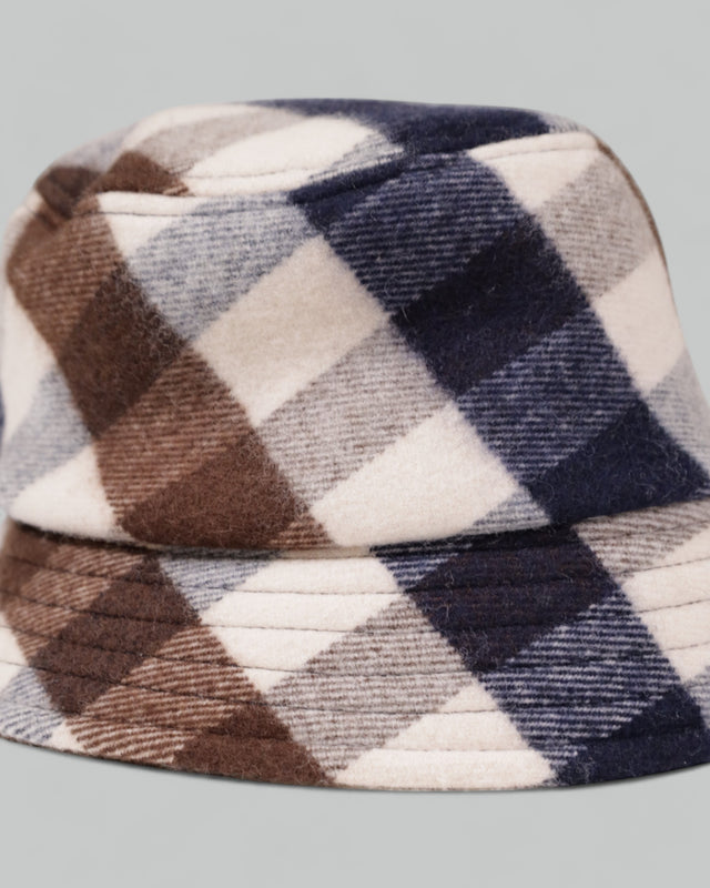 CLUB CHECK BUCKET HAT