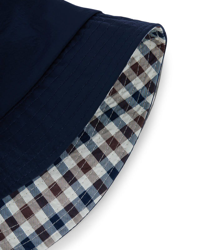 LAMINA BADGE BUCKET CAP