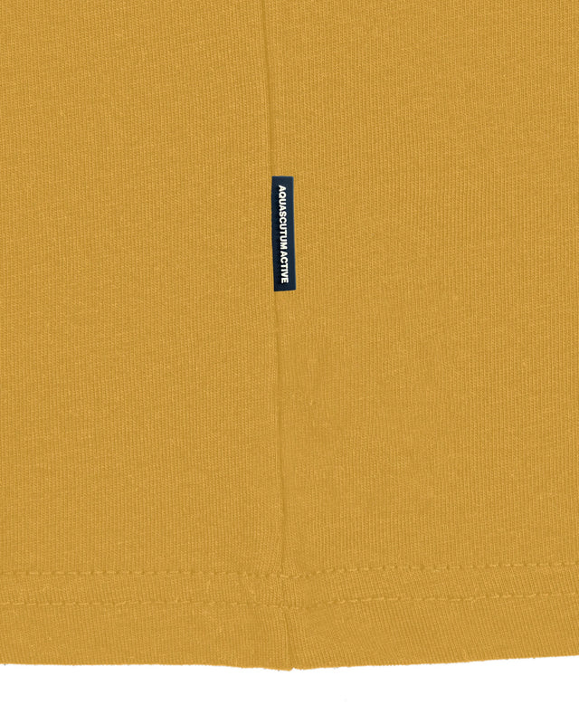 BADGE T-SHIRT