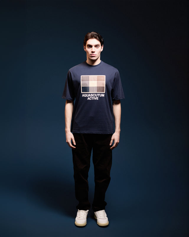 BADGE GRAPHIC T-SHIRT