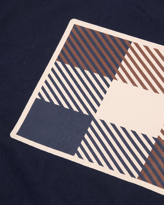 BACK GRAPHIC T-SHIRT